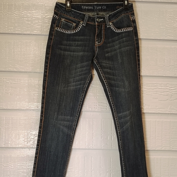 Cowgirl Tuff Denim - Cowgirl Tuff Co WOMENS SIZE 27X35. Western Jeans Embroidered White Stitching